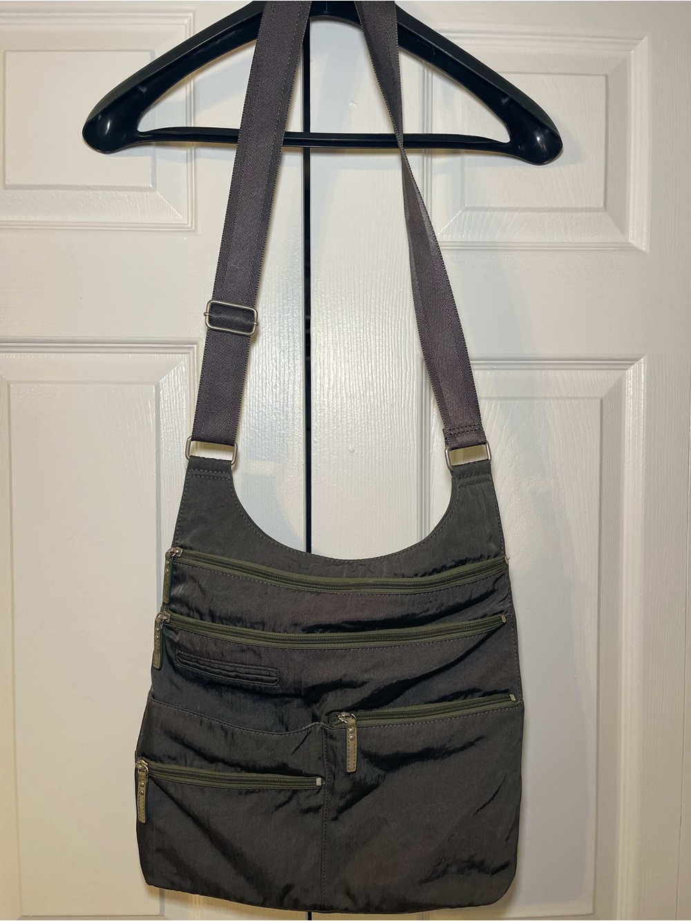 Highway Handbags Multi-Pocket Organizer Utility Crossbody Bag - Dark Green